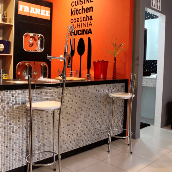 Argamassas para pastilhas de vidro e inox, guia atualizado