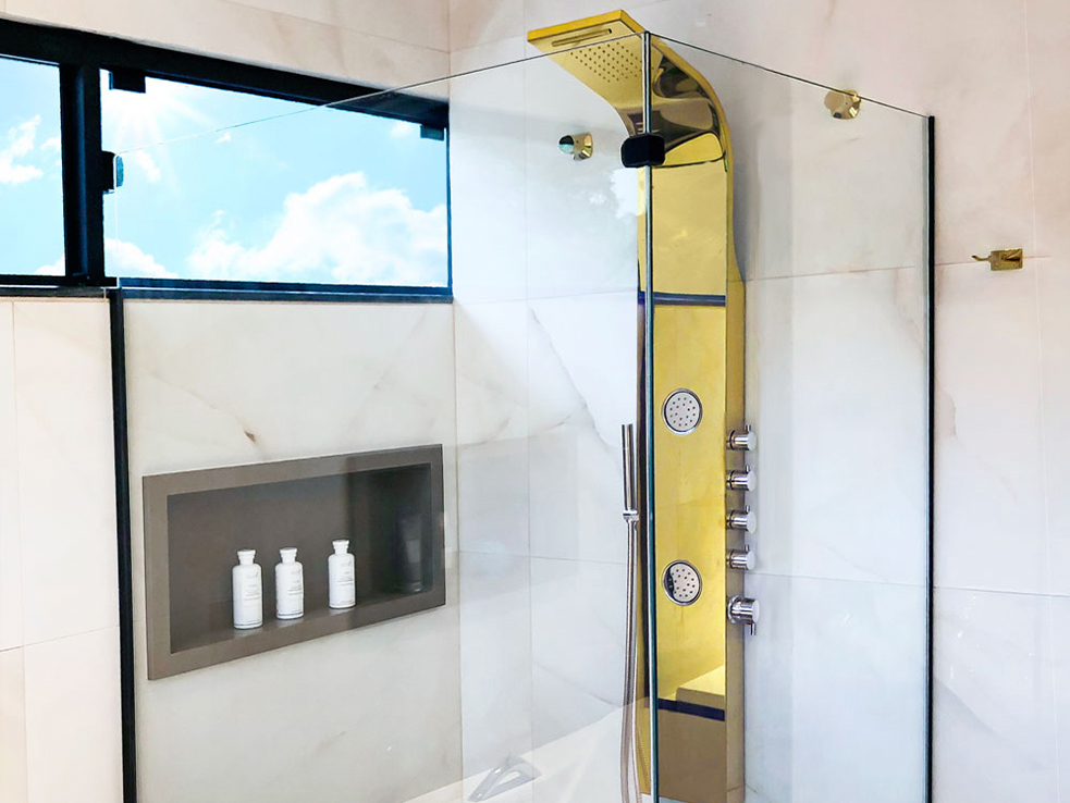 Dúvidas frequentes na instalação da ducha vertical com hidromassagem.